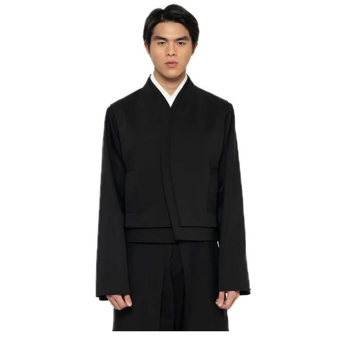 BLACK DOUBLE COLLAR CROPPED JACKET