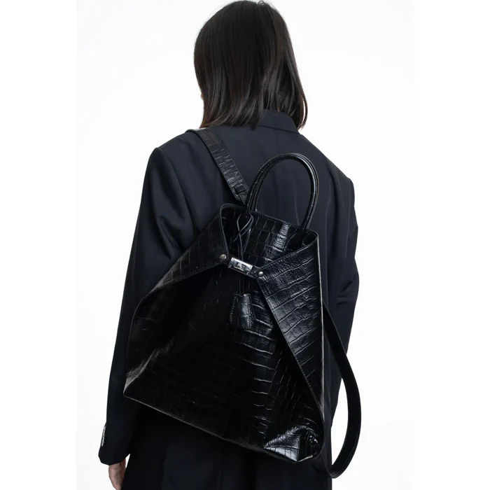 CLOSER BACKPACK ALLIGATOR BLACK - Image 2