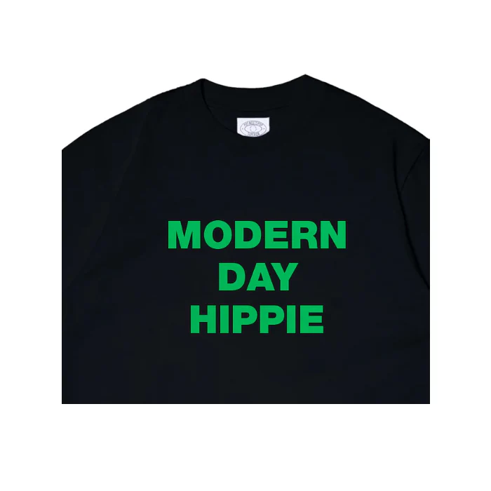 MODERN DAY HIPPIE TEE BLACK - Image 3