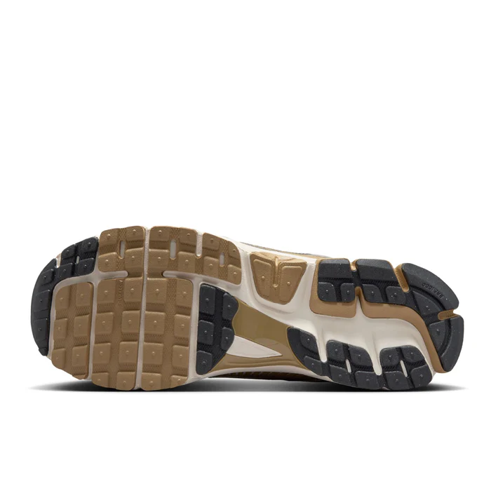 NIKE ZOOM VOMERO 5 MENS - Image 6
