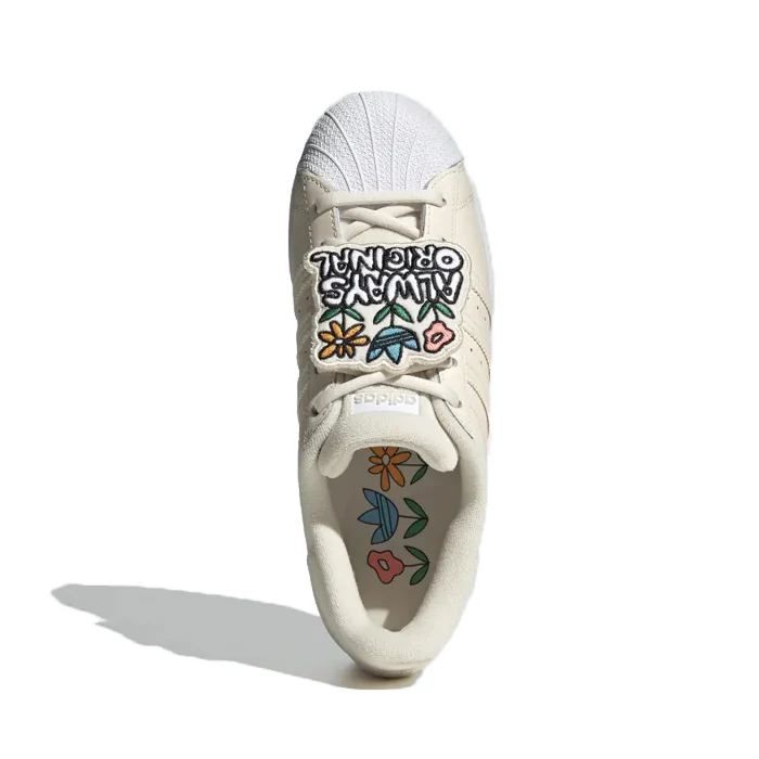 SUPERSTAR W - Image 5