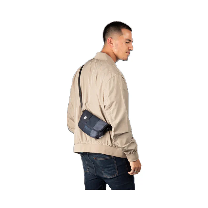 TBK2-US-MCR CLSC MSNGRBG-BAG-1107-1-1112-XS-ECMNSN - Image 4