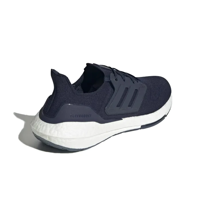 ULTRABOOST 22 - Image 4