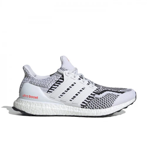 ULTRABOOST 5.0 DNA - Image 11