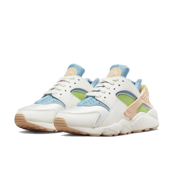 W NIKE AIR HUARACHE SE - Image 3