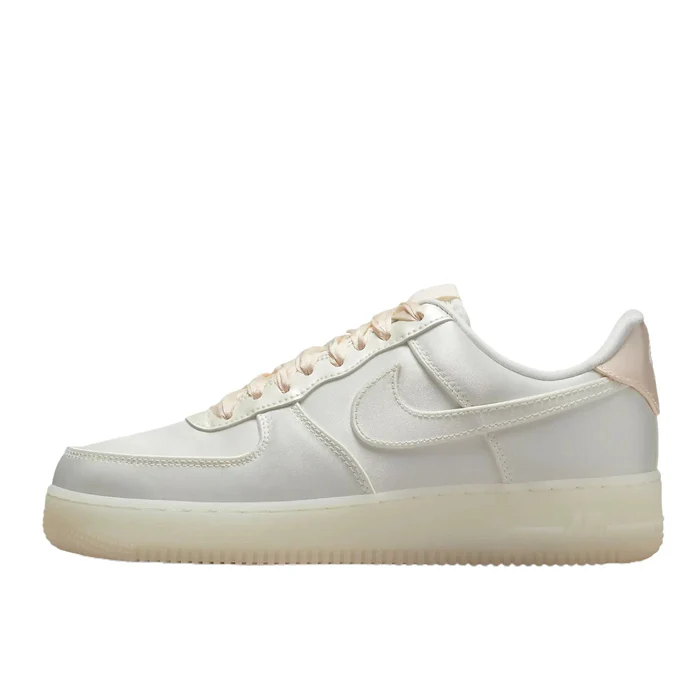 WOMENS AIR FORCE 1 '07 LV8 - Image 2